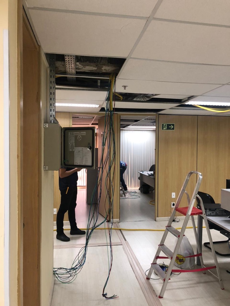 Readequação de circuitos elétricos na sede da DPU, no Rio de Janeiro